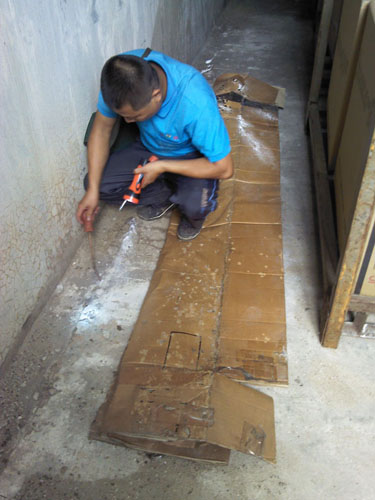 <b>金石家具治杀白蚁</b>